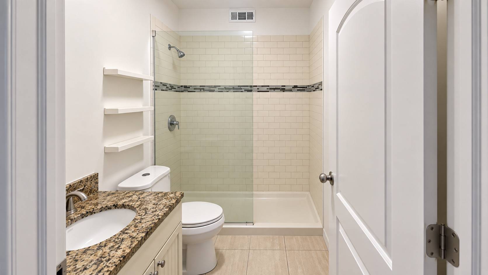 1214 W Belmont AVE #2S, Chicago, IL 60657