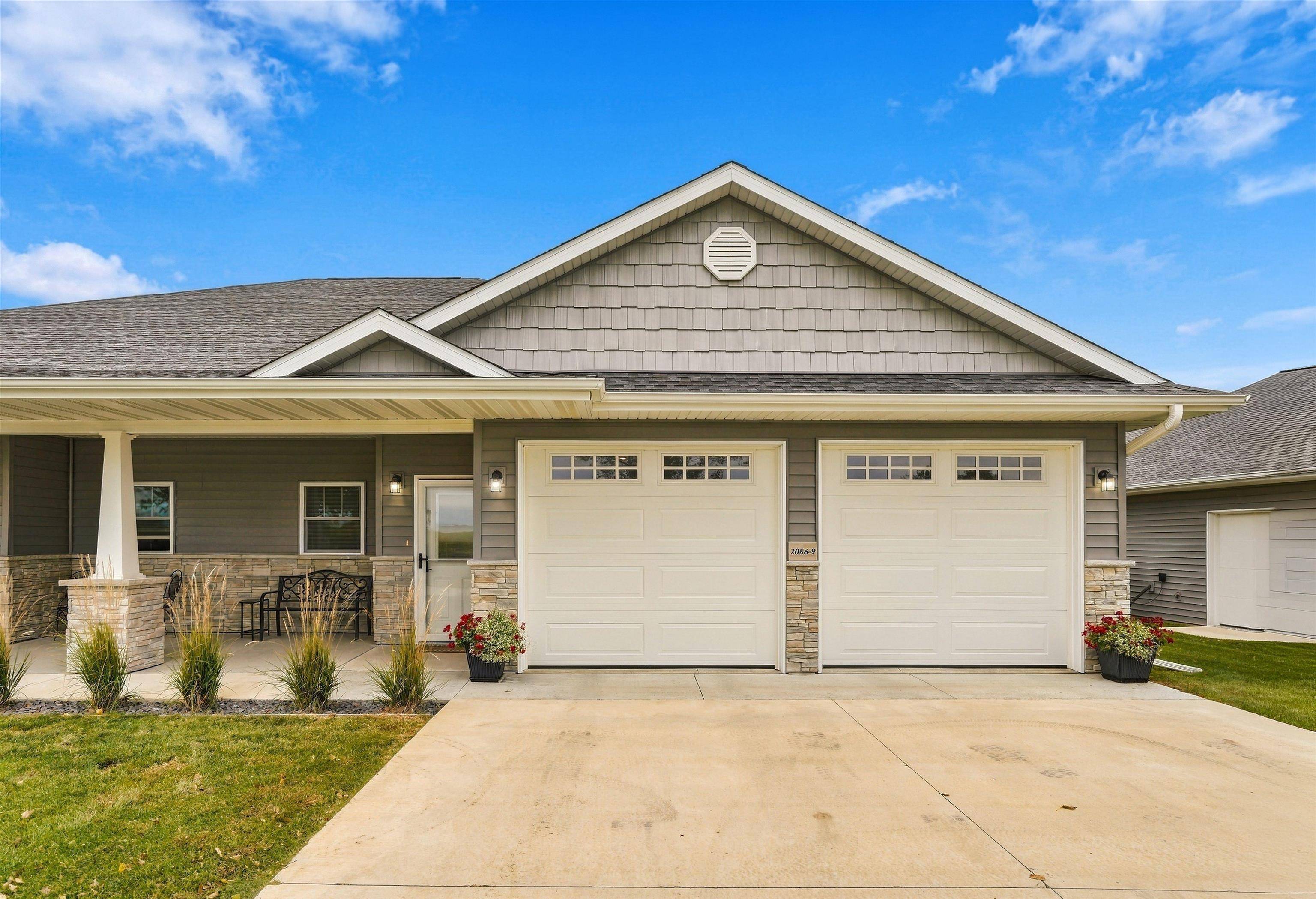 2086 Three Elms Park RD #9, Independence, IA 50644