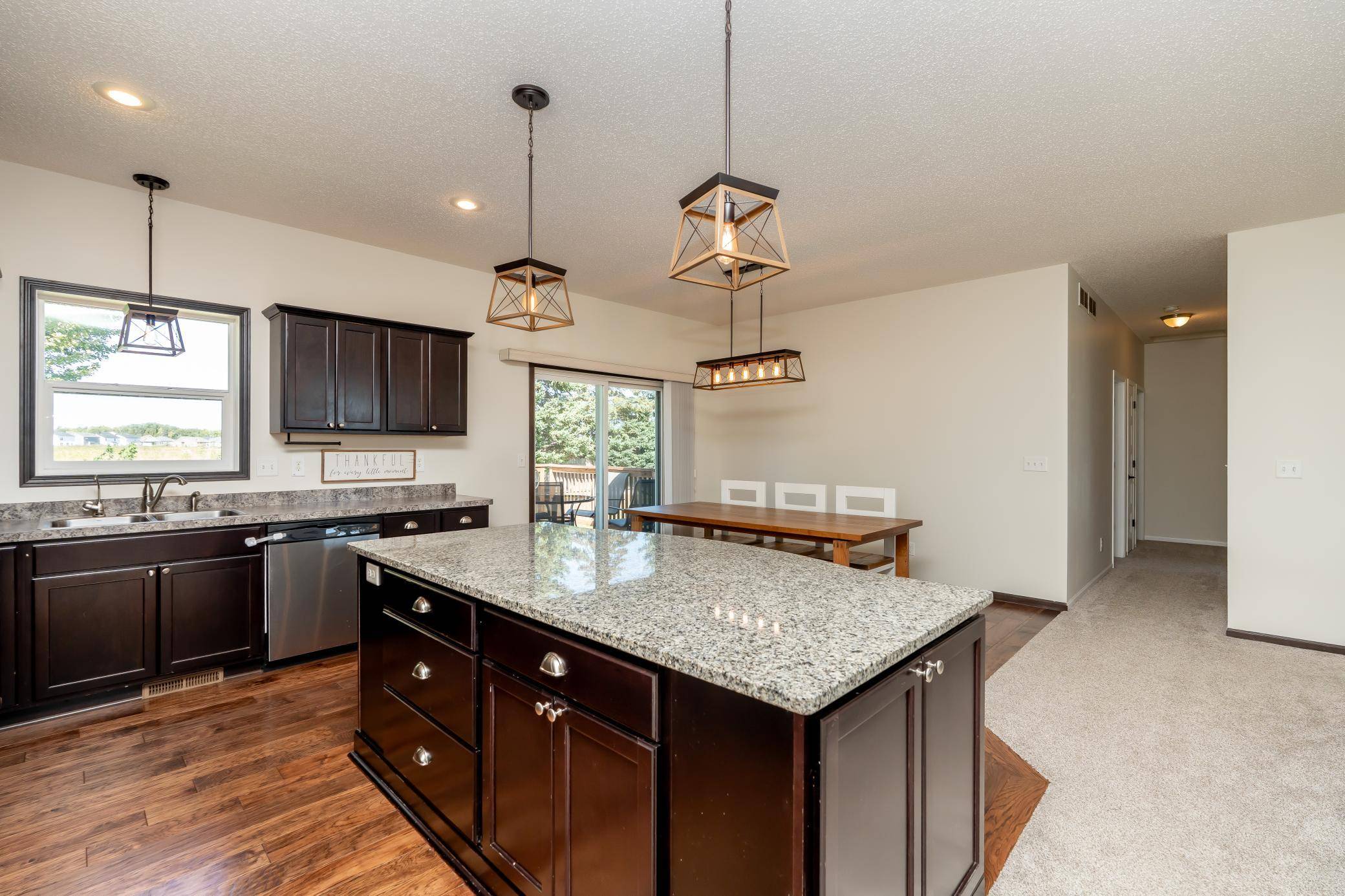 916 Forest Edge DR, Jordan, MN 55352