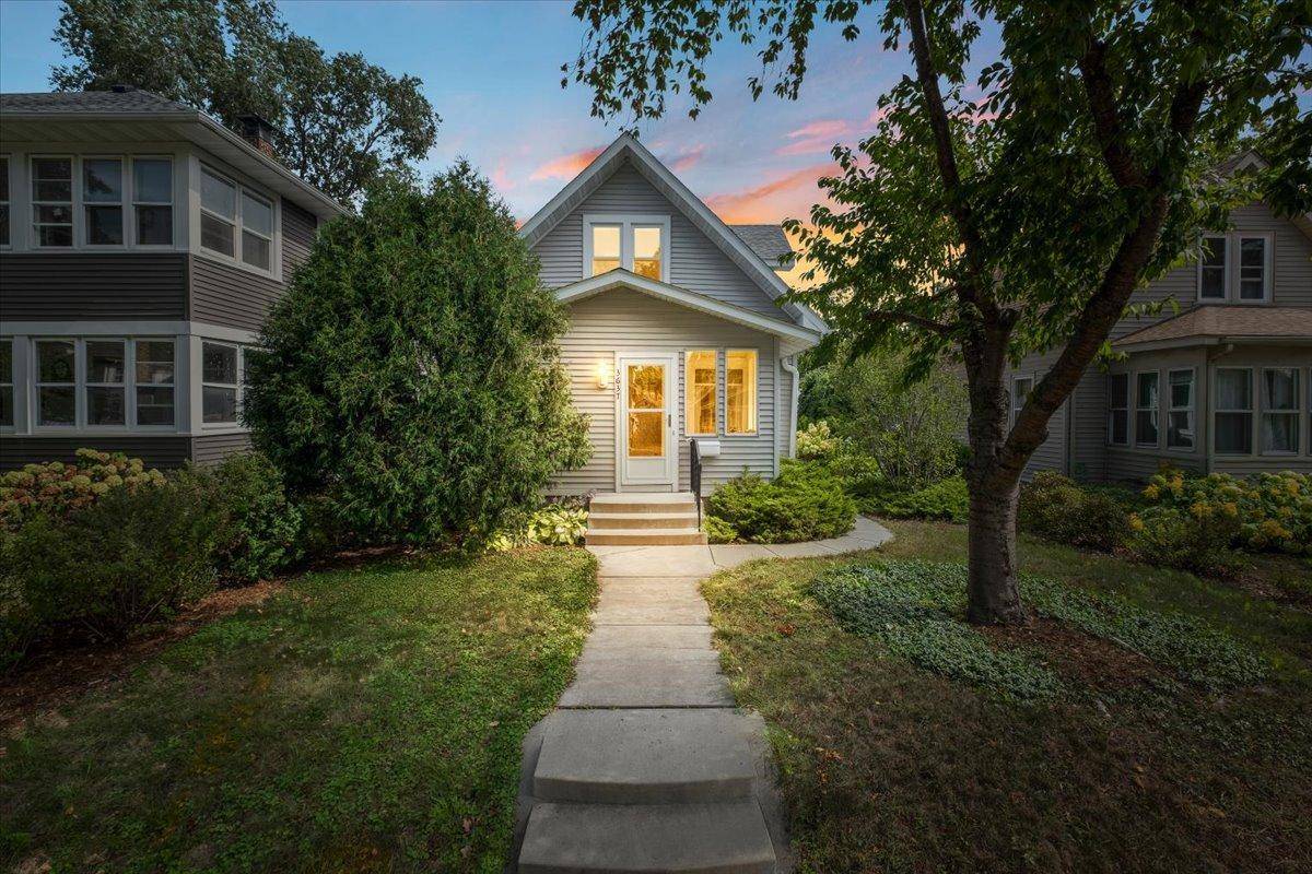 3637 33rd AVE S, Minneapolis, MN 55406