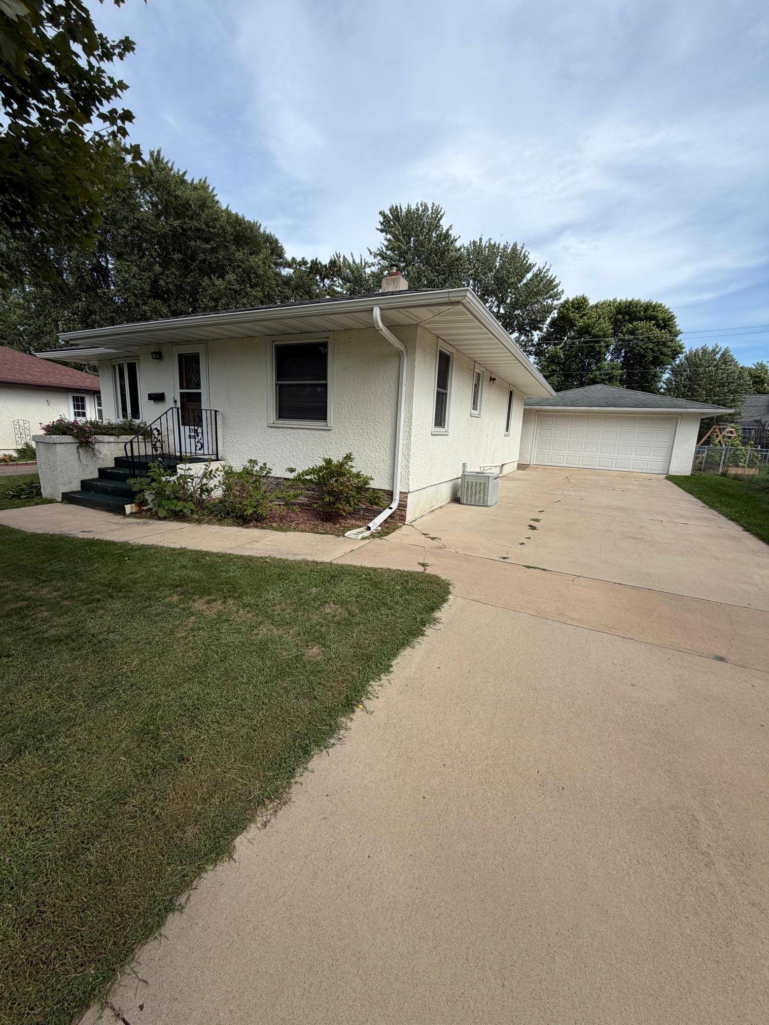1212 8th AVE NE, Brainerd, MN 56401