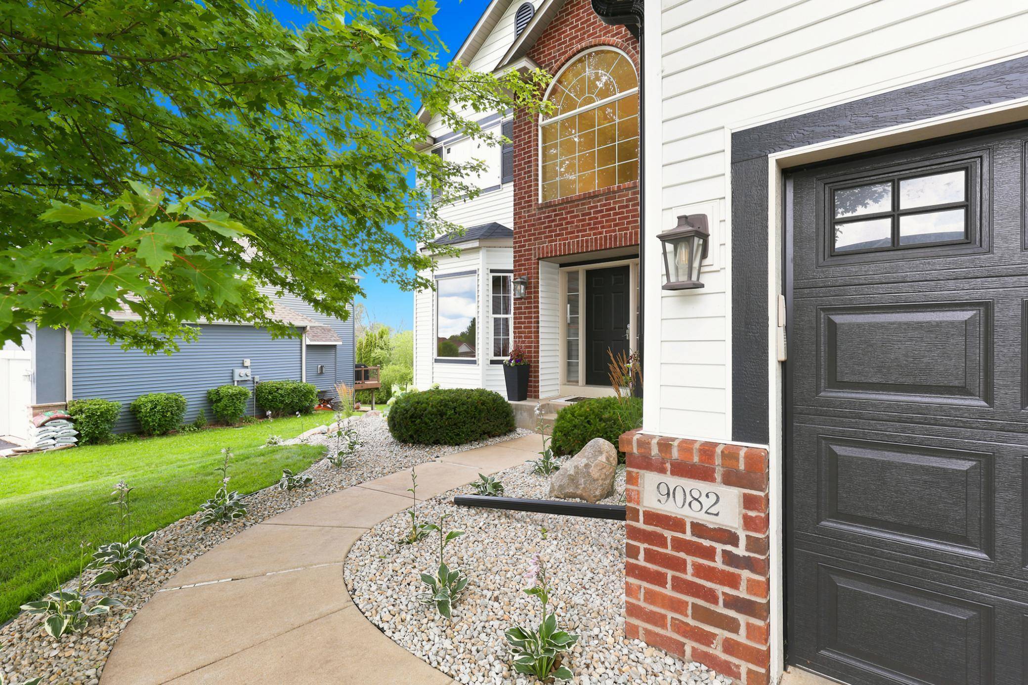 9082 Glenborough DR, Elko New Market, MN 55020