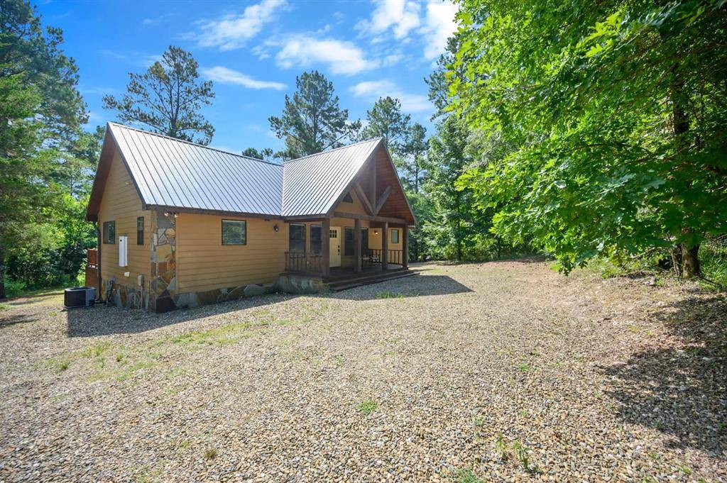 204 Eagle Mountain TRL, Broken Bow, OK 74728