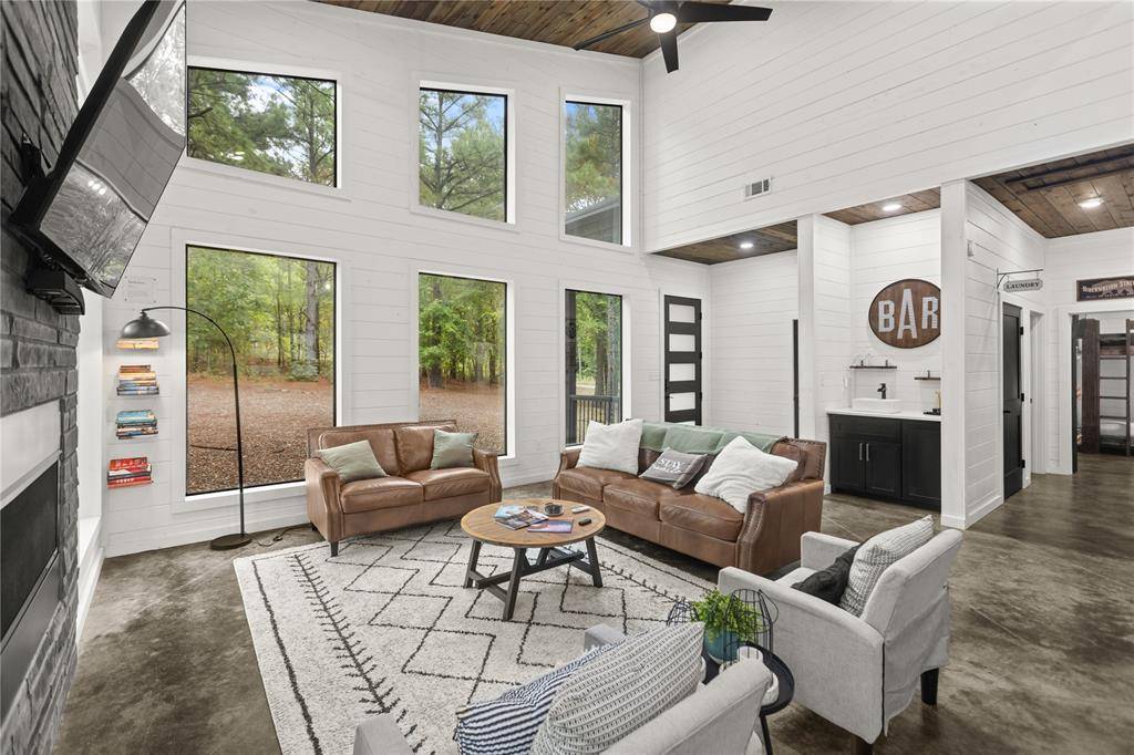 125 Bear Cedar TRL, Broken Bow, OK 74743