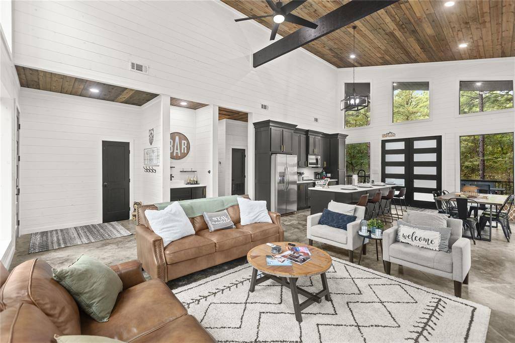 125 Bear Cedar TRL, Broken Bow, OK 74743