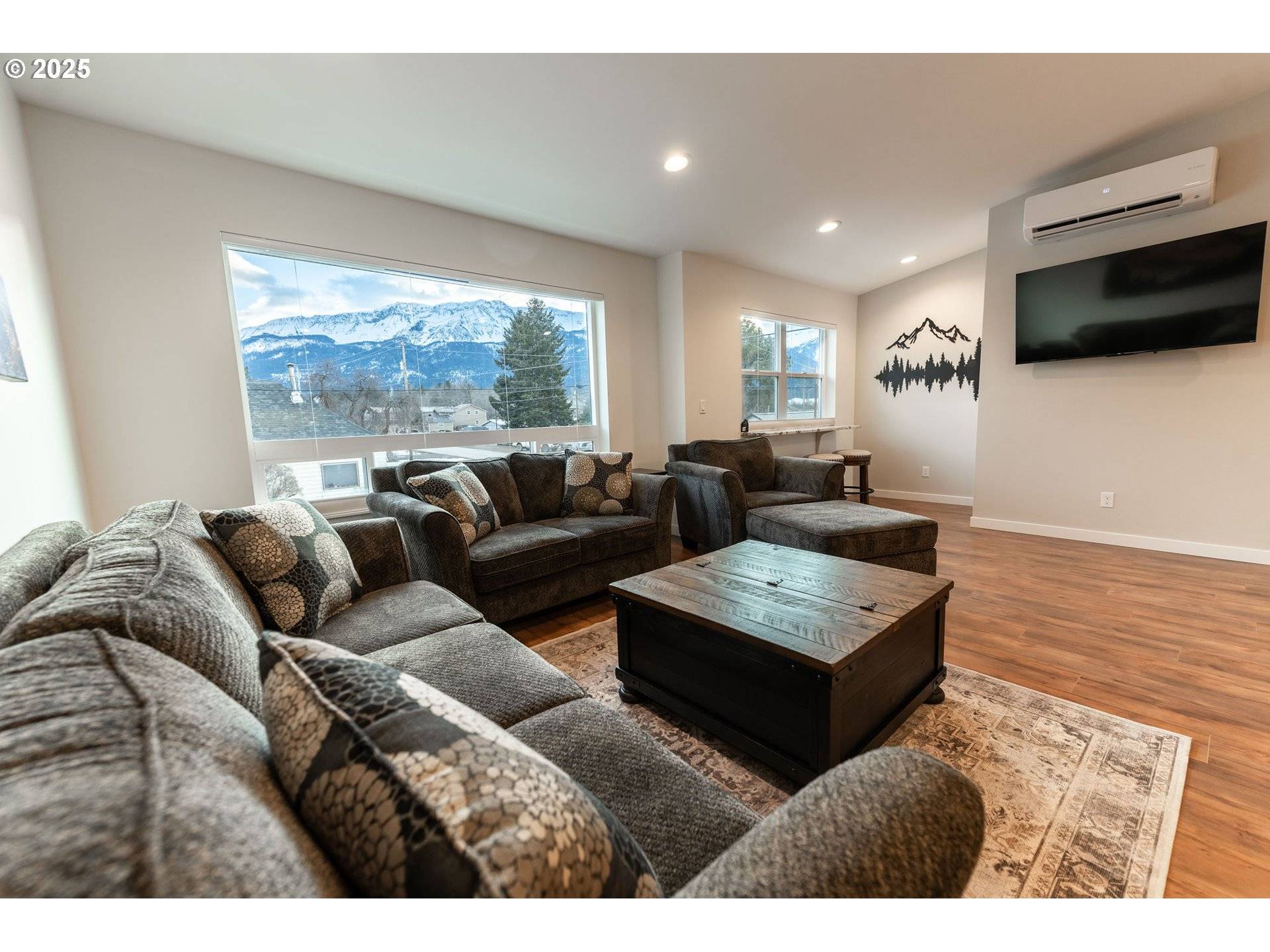 107 W ALDER SUITE A ST, Joseph, OR 97846