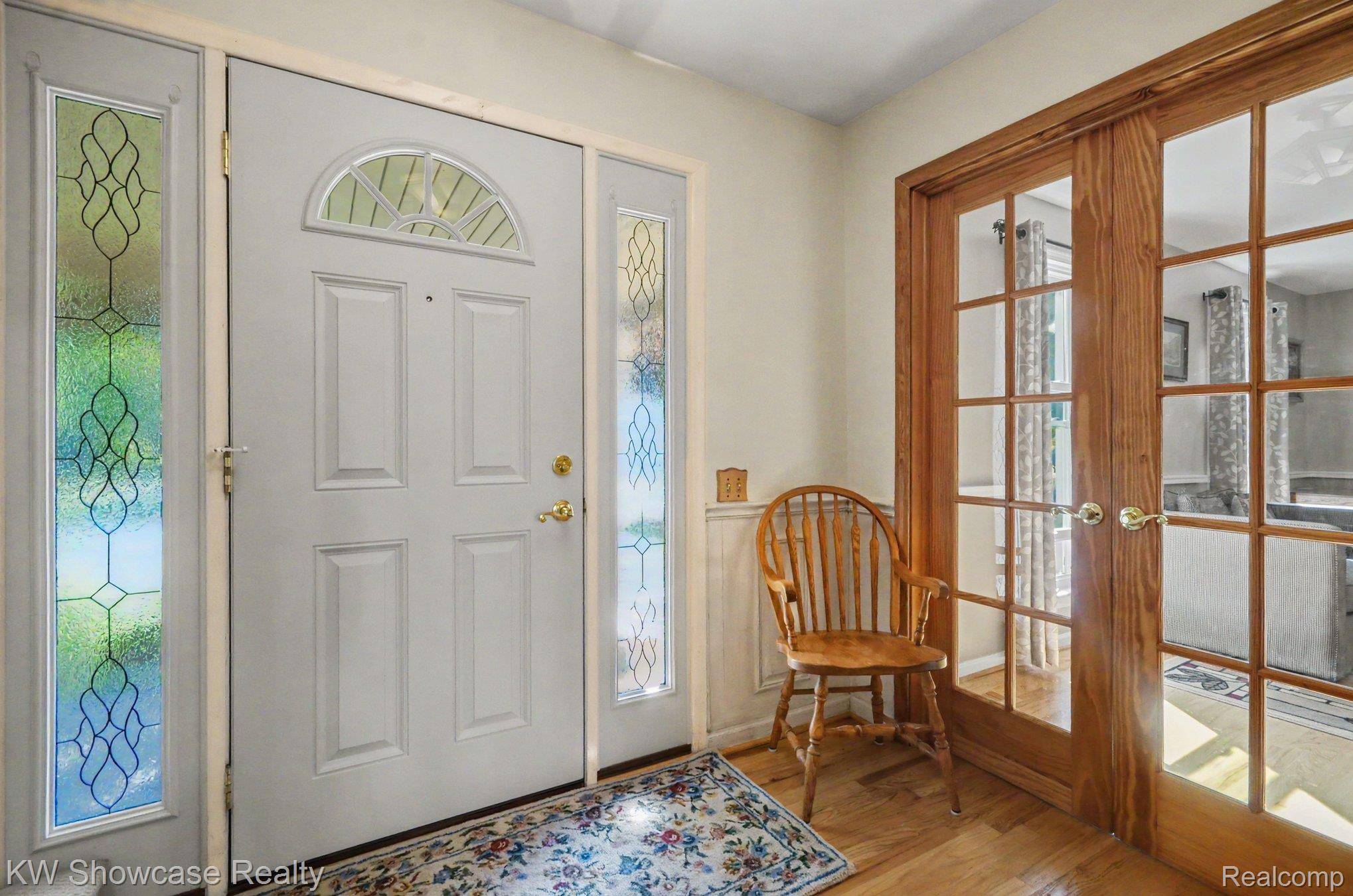 37921 W Meadowhills DR, Farmington Hills, MI 48167