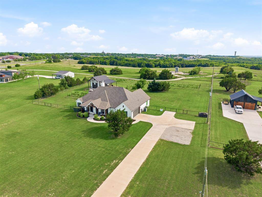 103 Old Decatur Road, Decatur, TX 76234