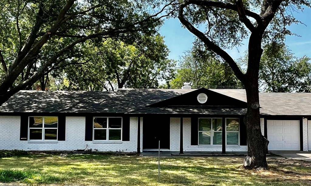 8117 Rush Street, Benbrook, TX 76116