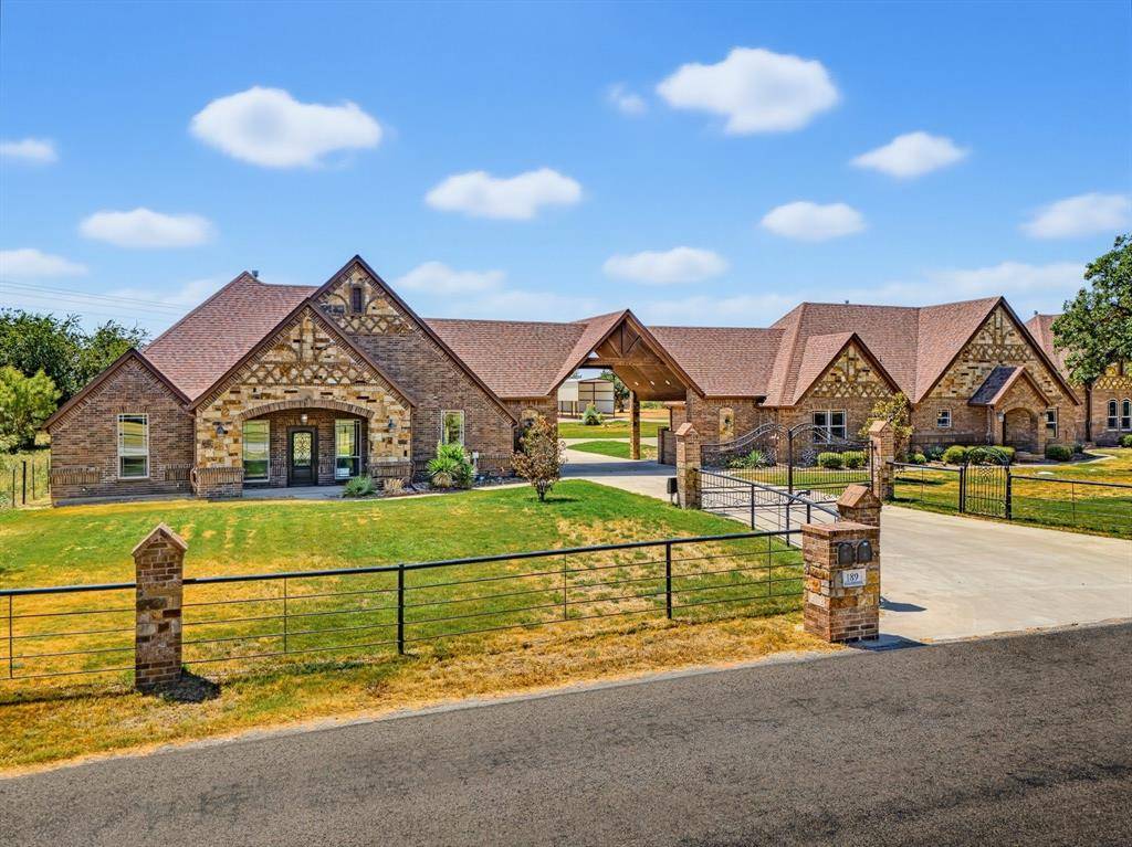 189 Hlavek Road, Decatur, TX 76234