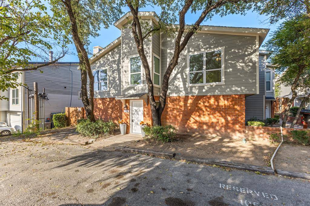 6738 Eastridge Drive #106, Dallas, TX 75231