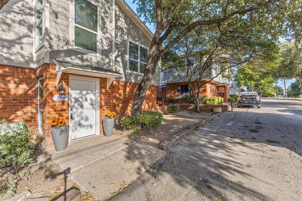 6738 Eastridge Drive #106, Dallas, TX 75231