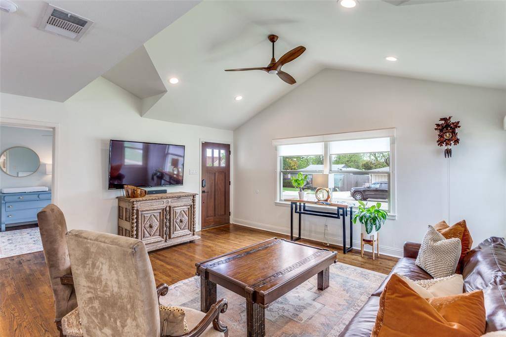3720 Washburn Avenue, Fort Worth, TX 76107