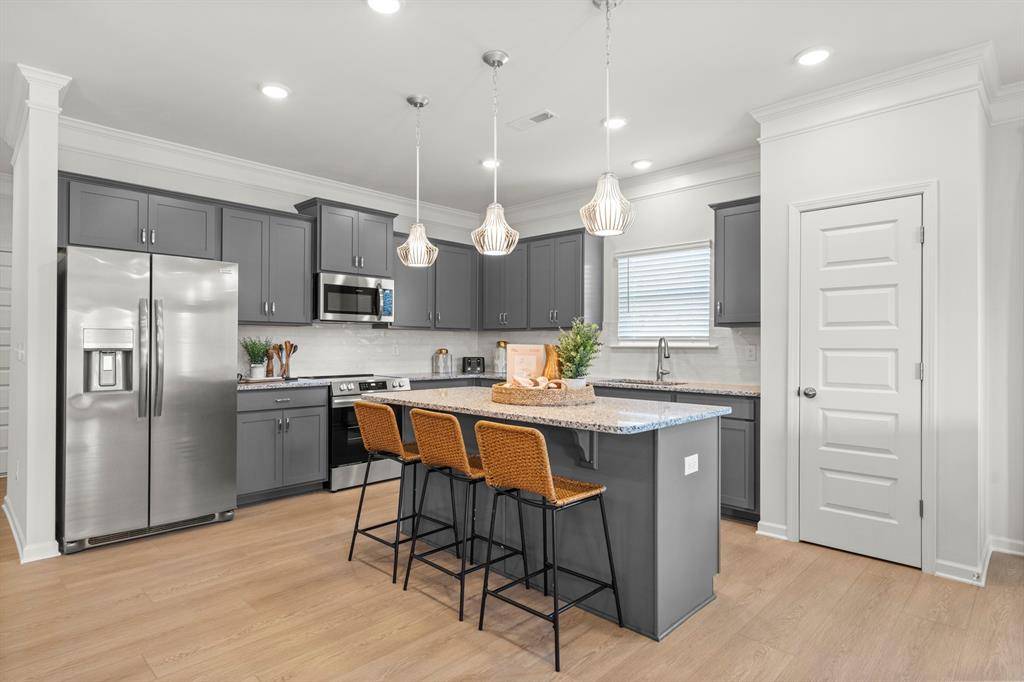 9740 Austin Hollow Road, Fort Worth, TX 76036
