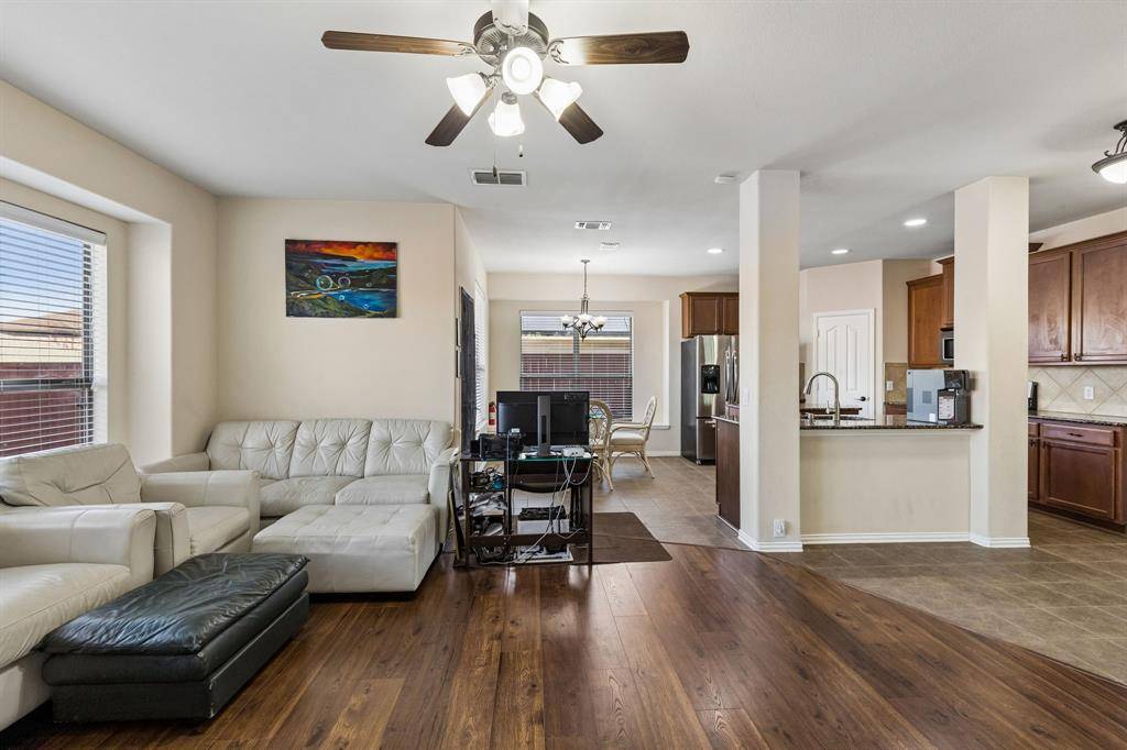 2505 Cain River Drive, Little Elm, TX 75068
