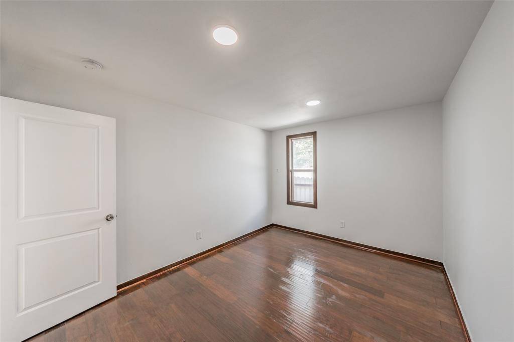 1603 Whitaker Avenue, Dallas, TX 75216