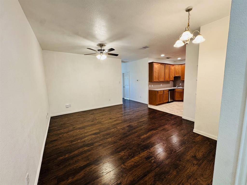 1622 Summer Hill Court, Granbury, TX 76048