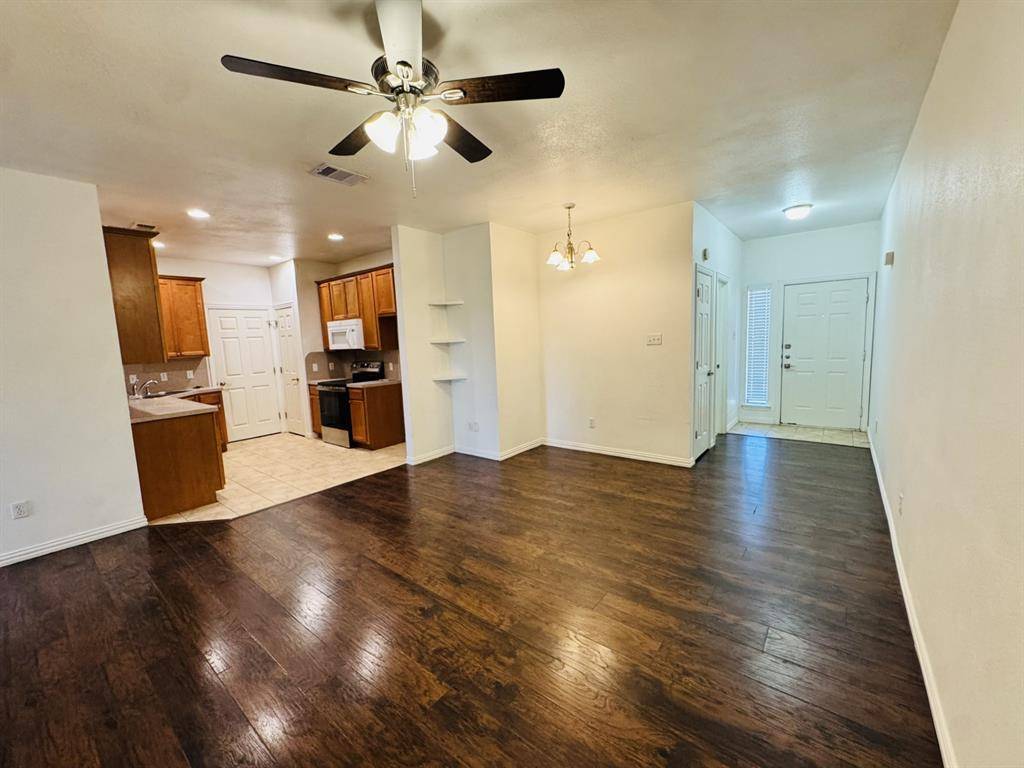 1622 Summer Hill Court, Granbury, TX 76048