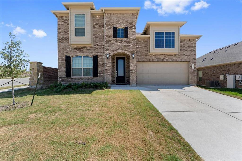 3001 Brainerd Drive, Fort Worth, TX 76179
