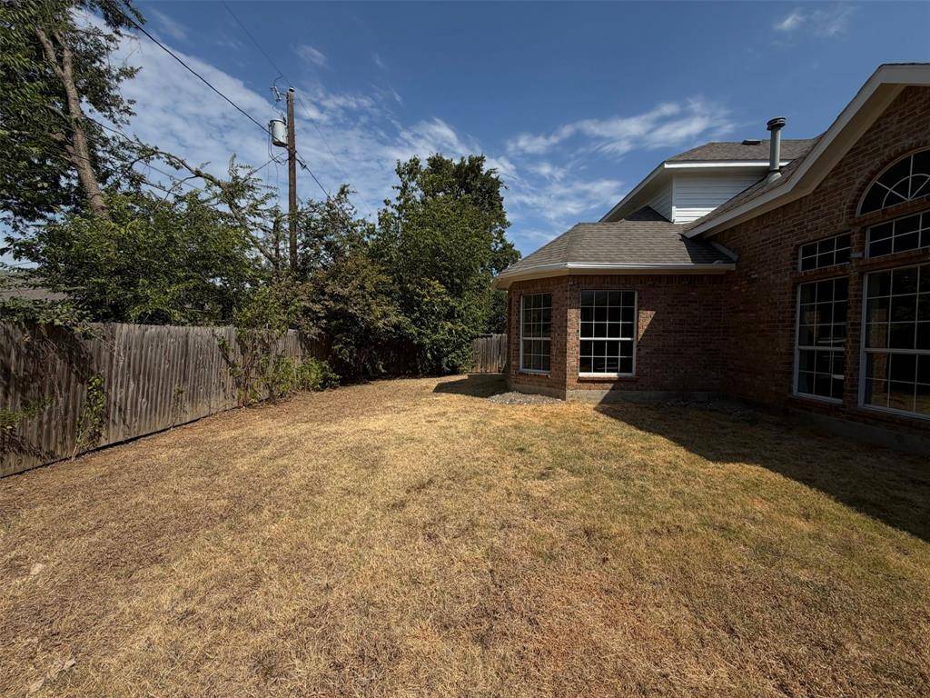 1803 High Meadow Street, Glenn Heights, TX 75154