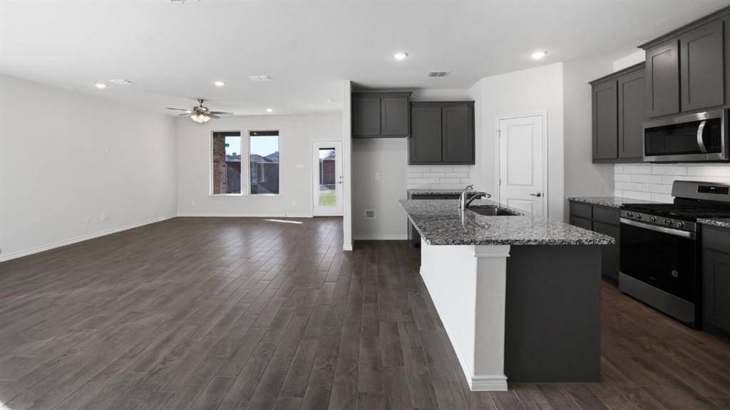 3629 Saguaro Drive, Grand Prairie, TX 75052