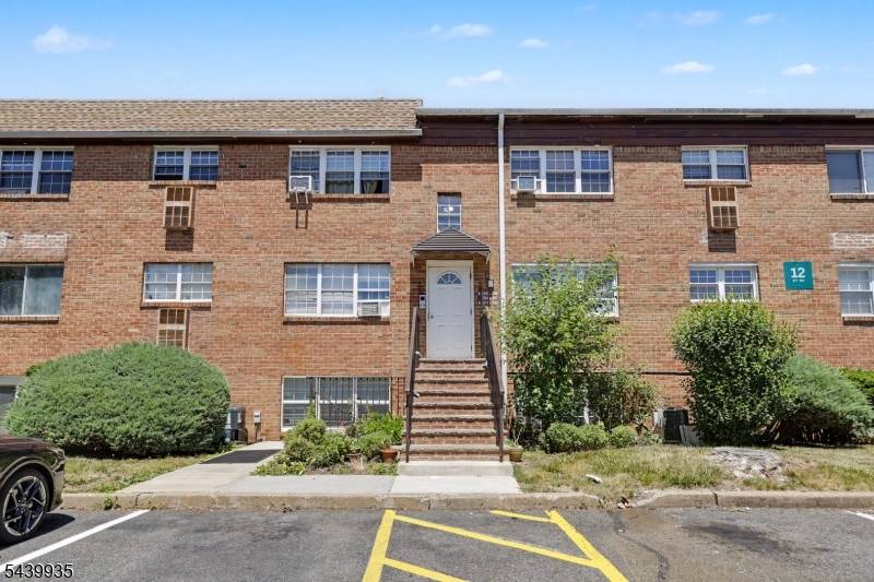 288 College Dr, Edison Twp., NJ 08817