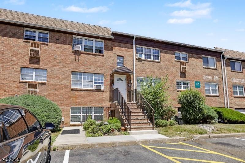 288 College Dr, Edison Twp., NJ 08817