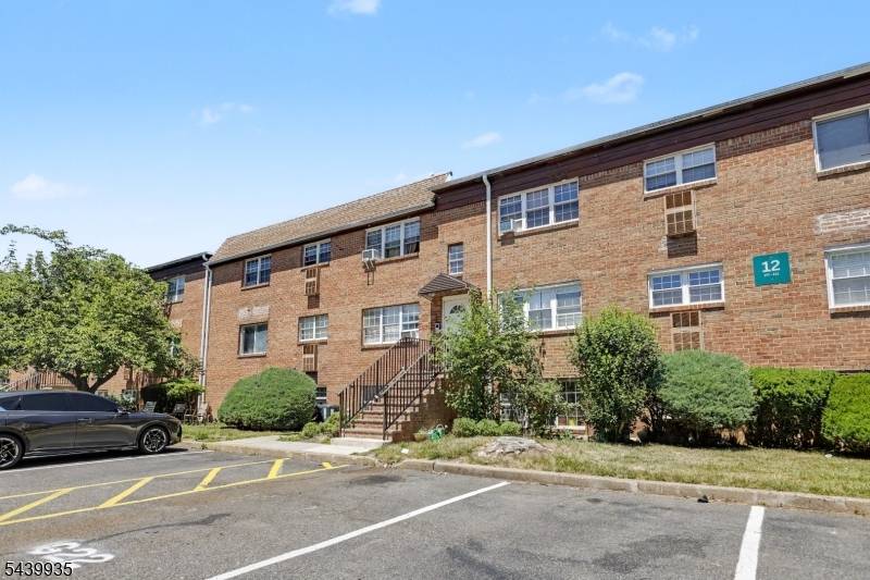 288 College Dr, Edison Twp., NJ 08817