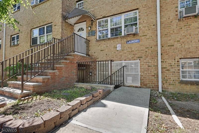 288 College Dr, Edison Twp., NJ 08817