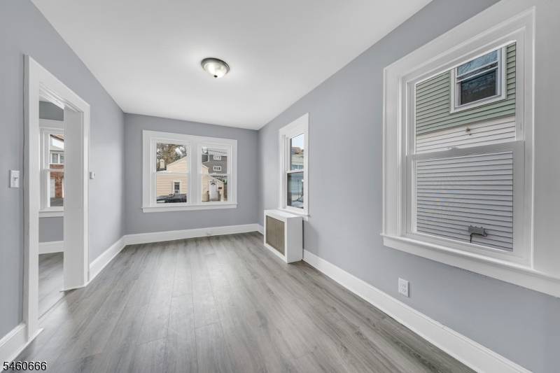 54 Thomas St, Bloomfield Twp., NJ 07003