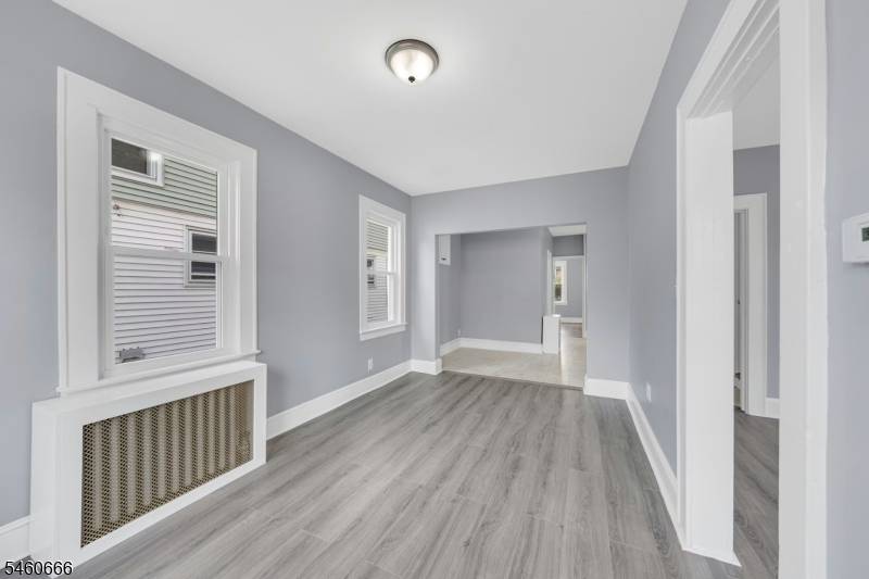 54 Thomas St, Bloomfield Twp., NJ 07003