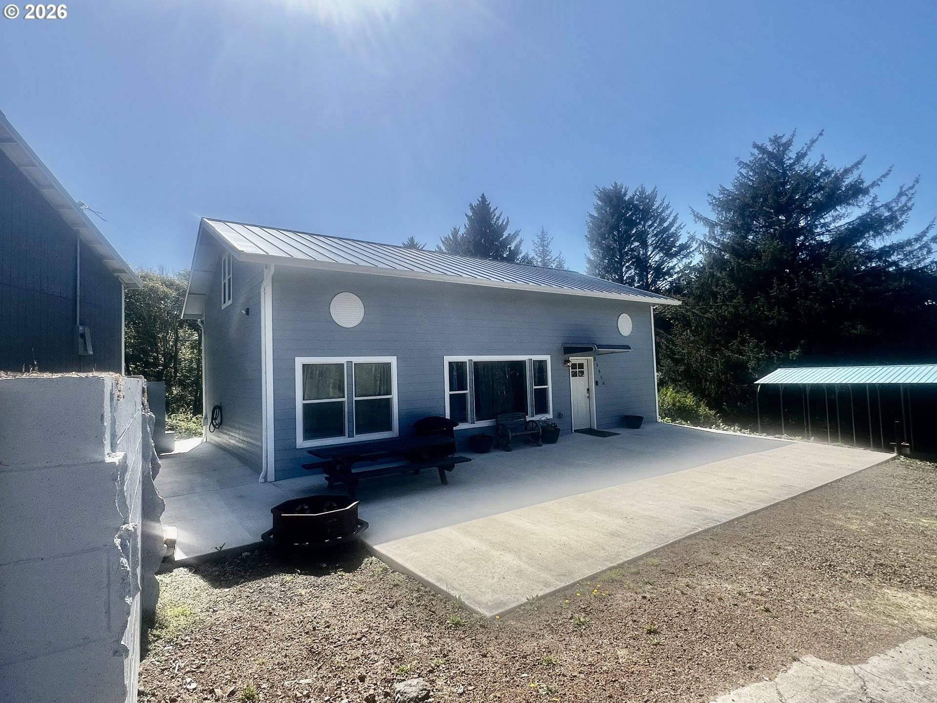 33050 HILLSIDE ACRES RD, Gold Beach, OR 97444