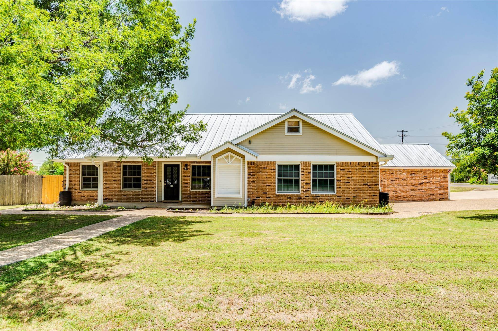 Address not disclosed, Kyle, TX 78640