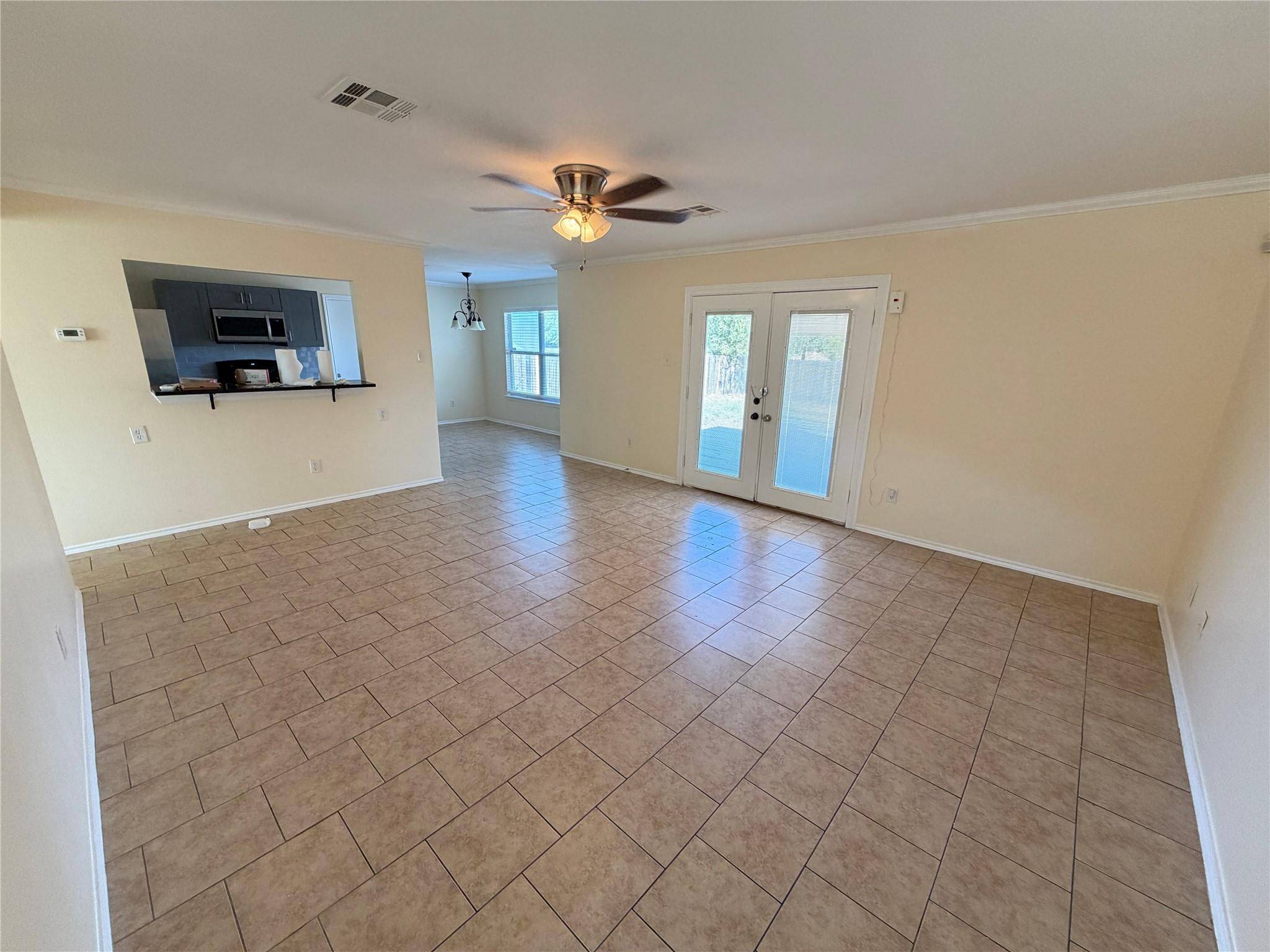 2203 Bluebonnet DR, Round Rock, TX 78664