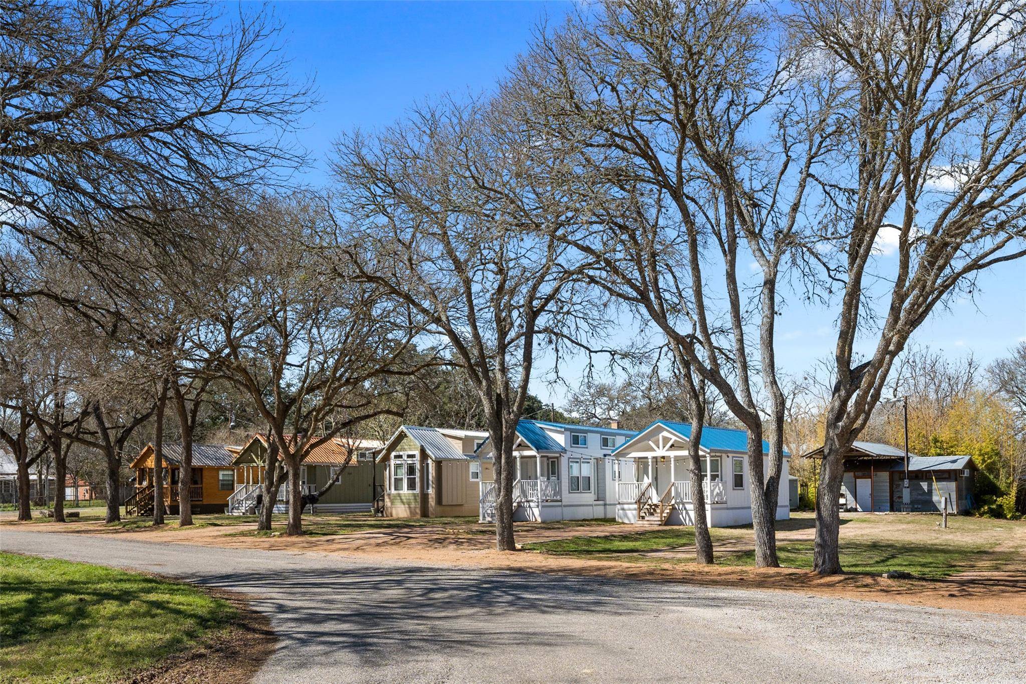 250-300 Park Ave, Staples, TX 78670