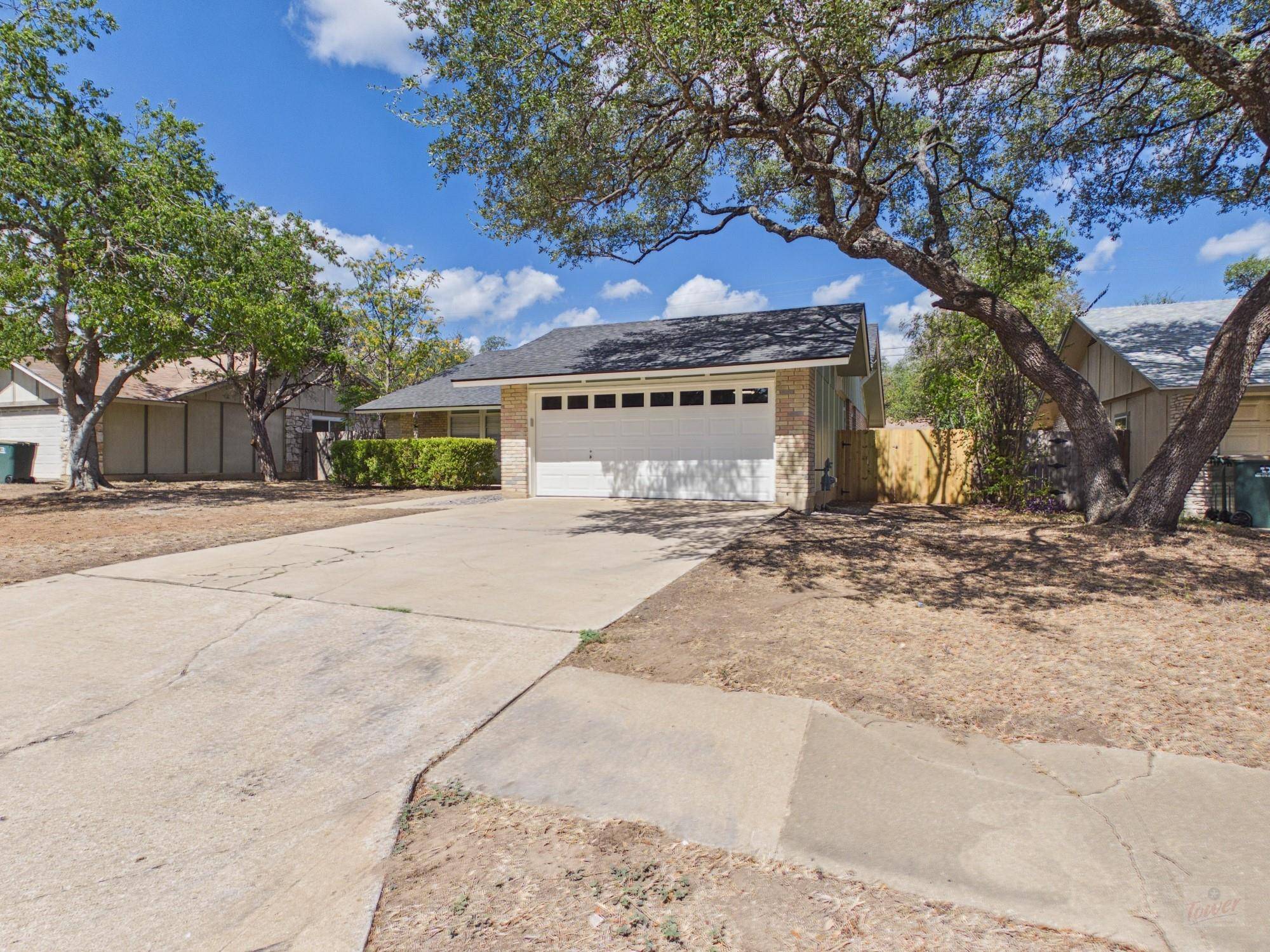 10038 Woodland Village DR, Austin, TX 78750