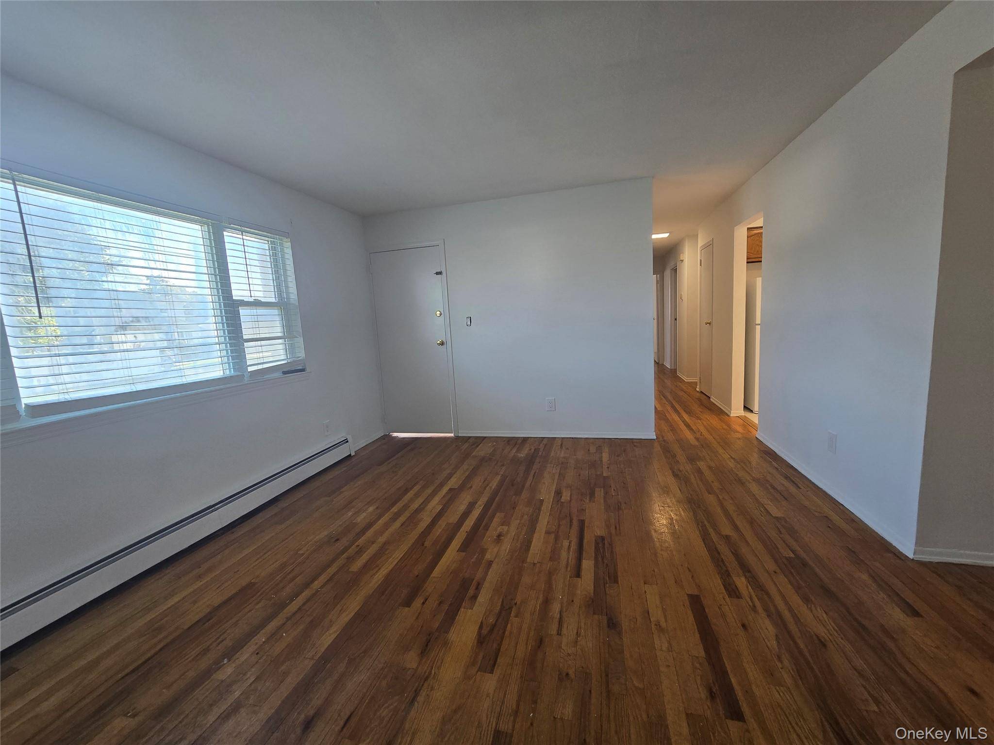 29 Lambert AVE #1st Floor, Farmingdale, NY 11735