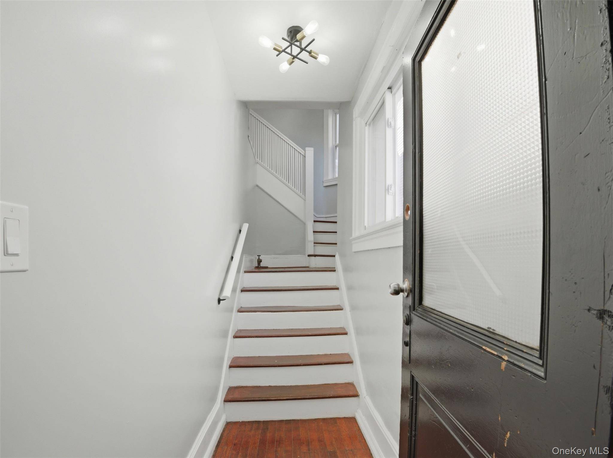 406 South 3rd AVE #2, Mount Vernon, NY 10550