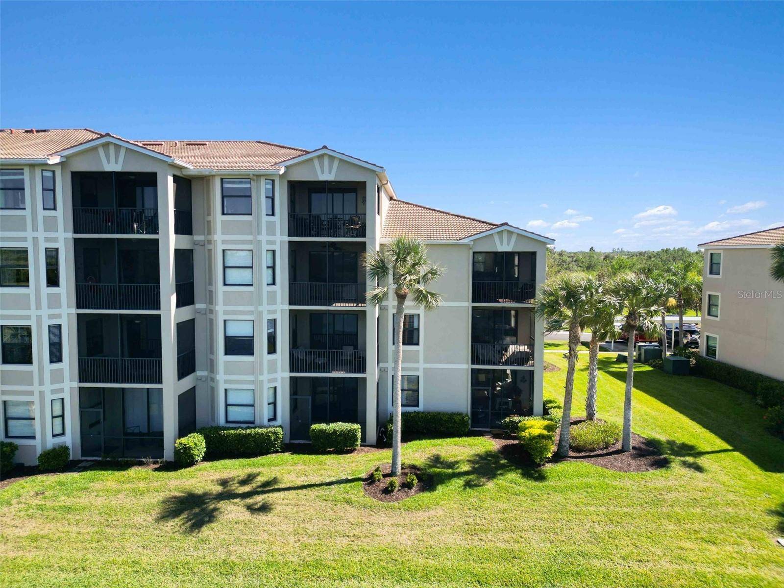 7015 RIVER HAMMOCK DR #201, Bradenton, FL 34212