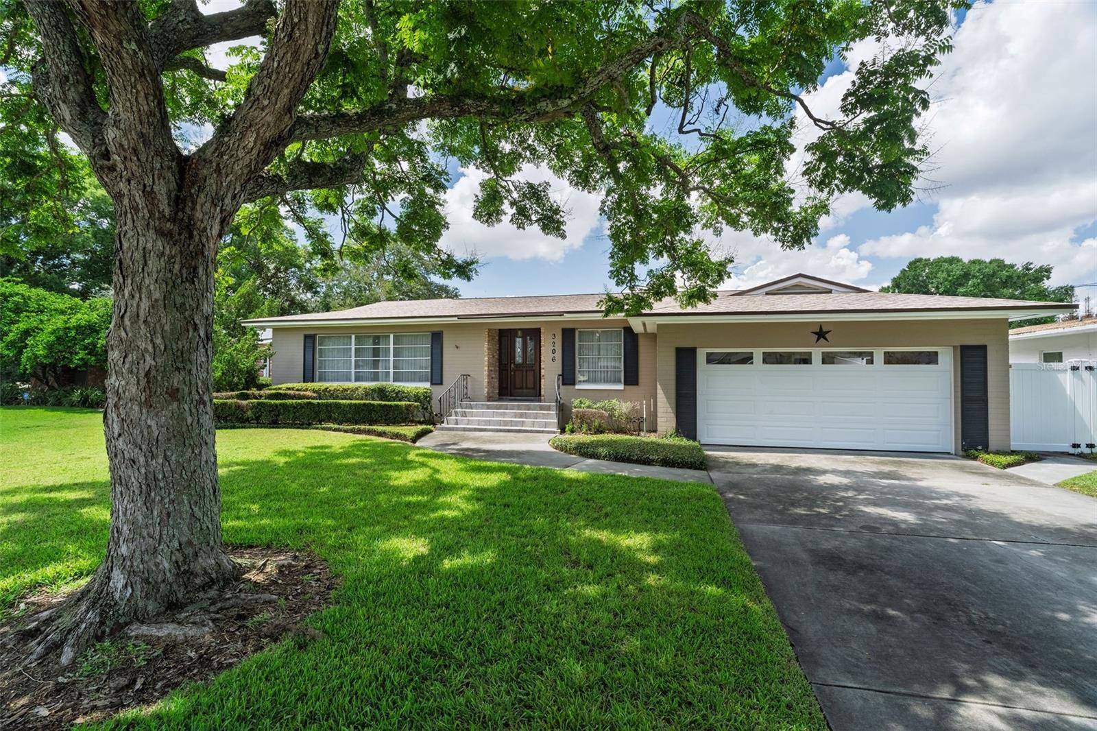3206 ARDSLEY DR, Orlando, FL 32804