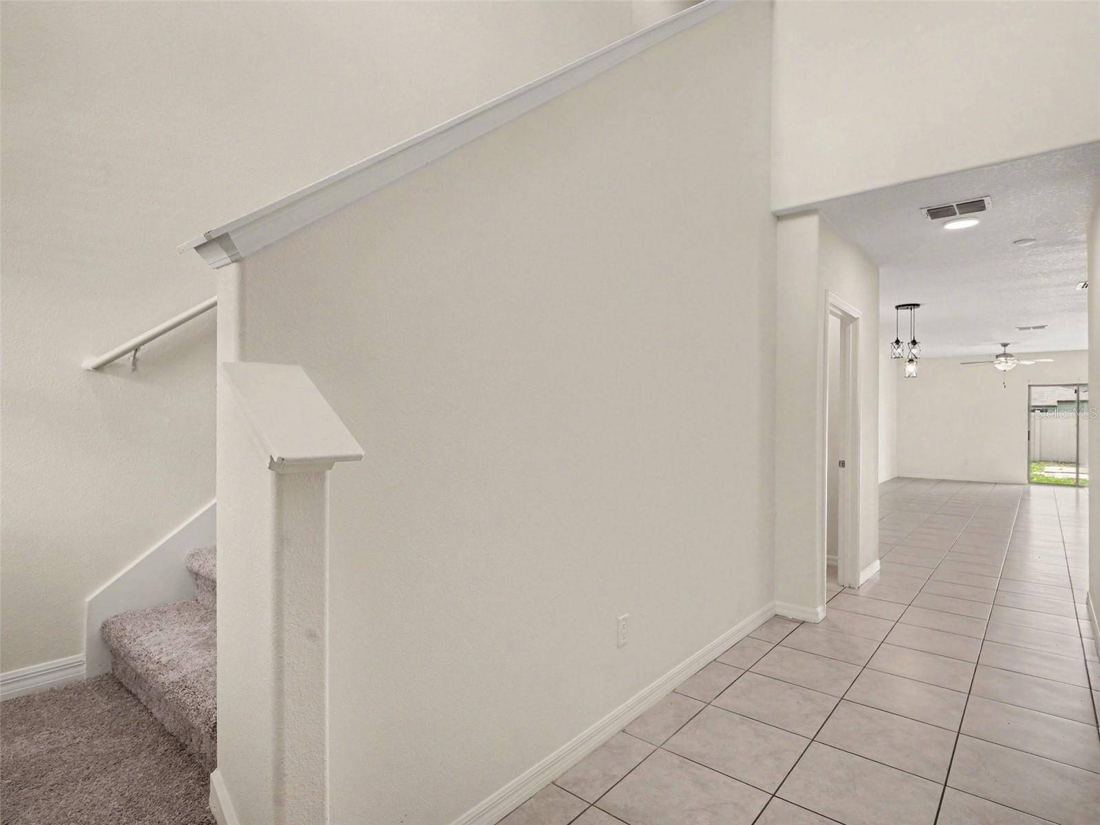 15470 BROAD BRUSH DR, Sun City Center, FL 33573