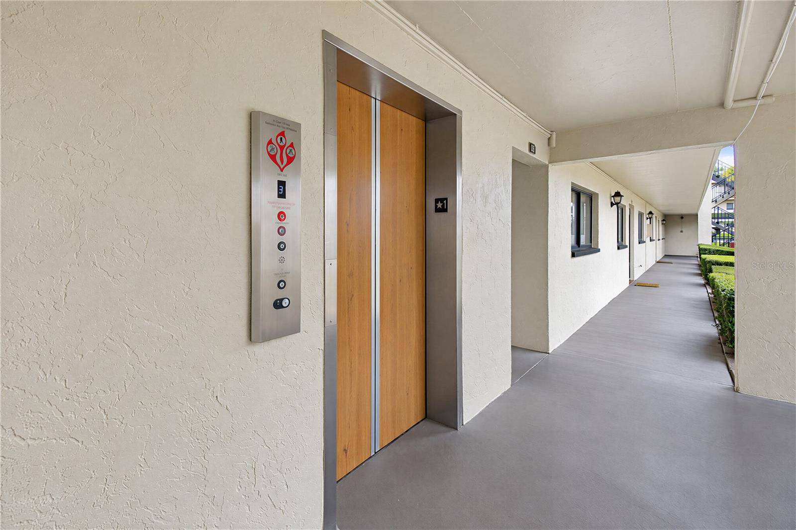 2440 WINDING CREEK BLVD #307, Clearwater, FL 33761
