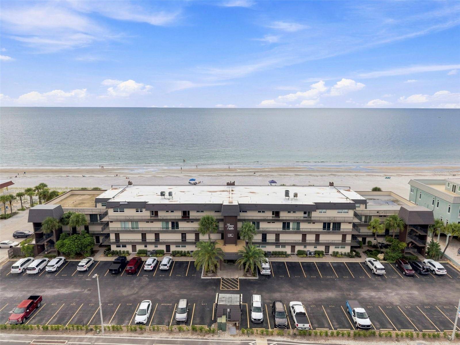 60 GULF BLVD #402, Indian Rocks Beach, FL 33785