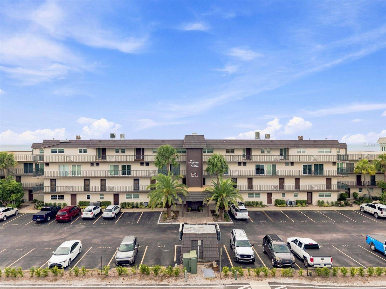 60 GULF BLVD #402, Indian Rocks Beach, FL 33785