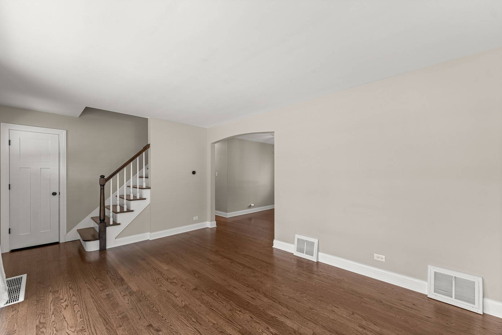 18516 Clyde RD, Homewood, IL 60430