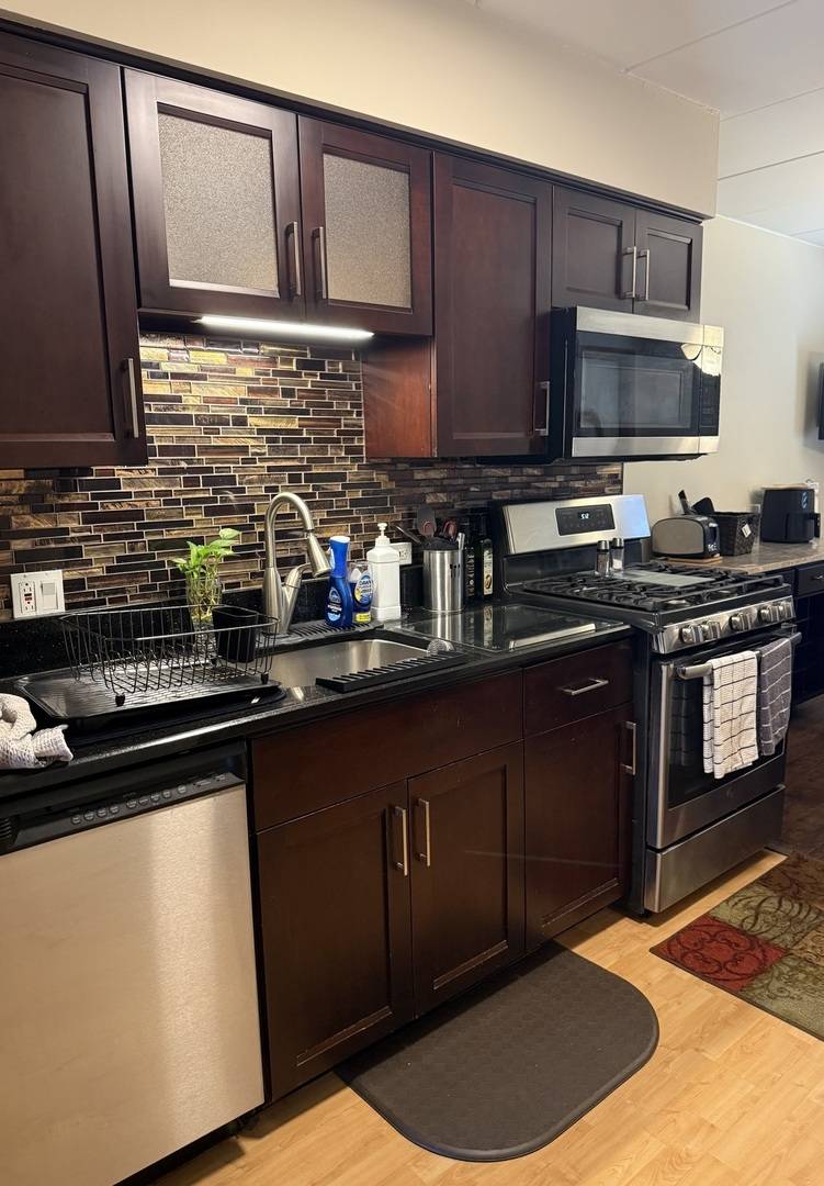 5620 S Narragansett AVE #2B, Chicago, IL 60638