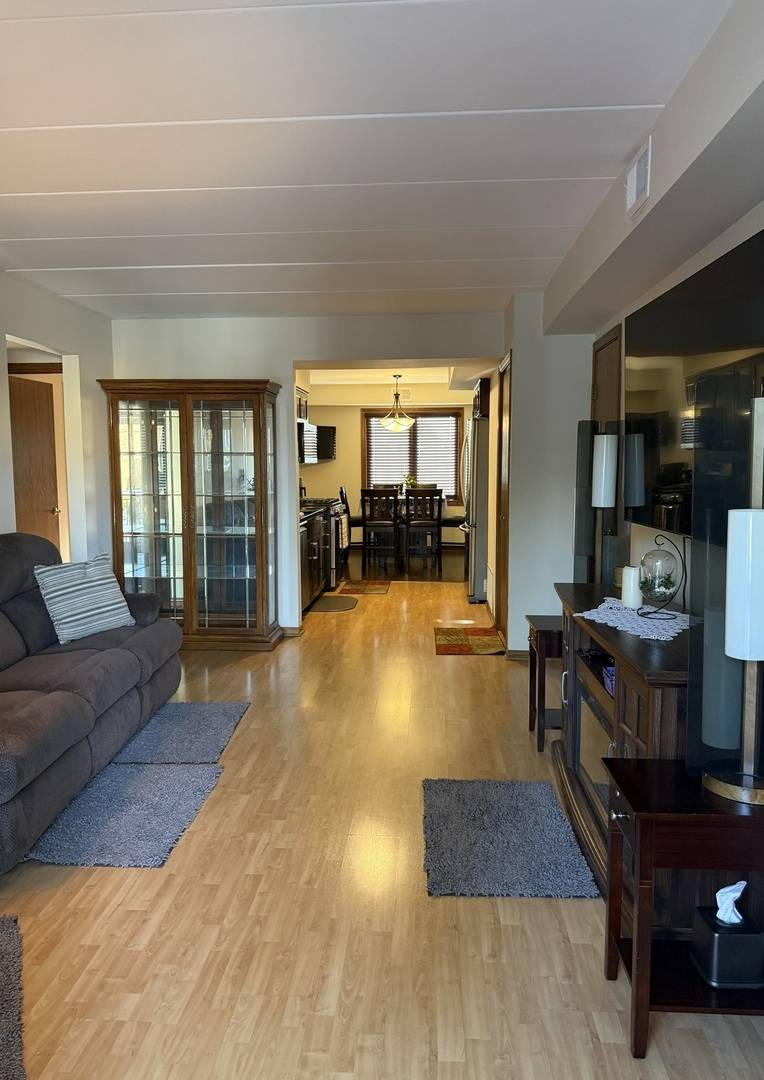 5620 S Narragansett AVE #2B, Chicago, IL 60638