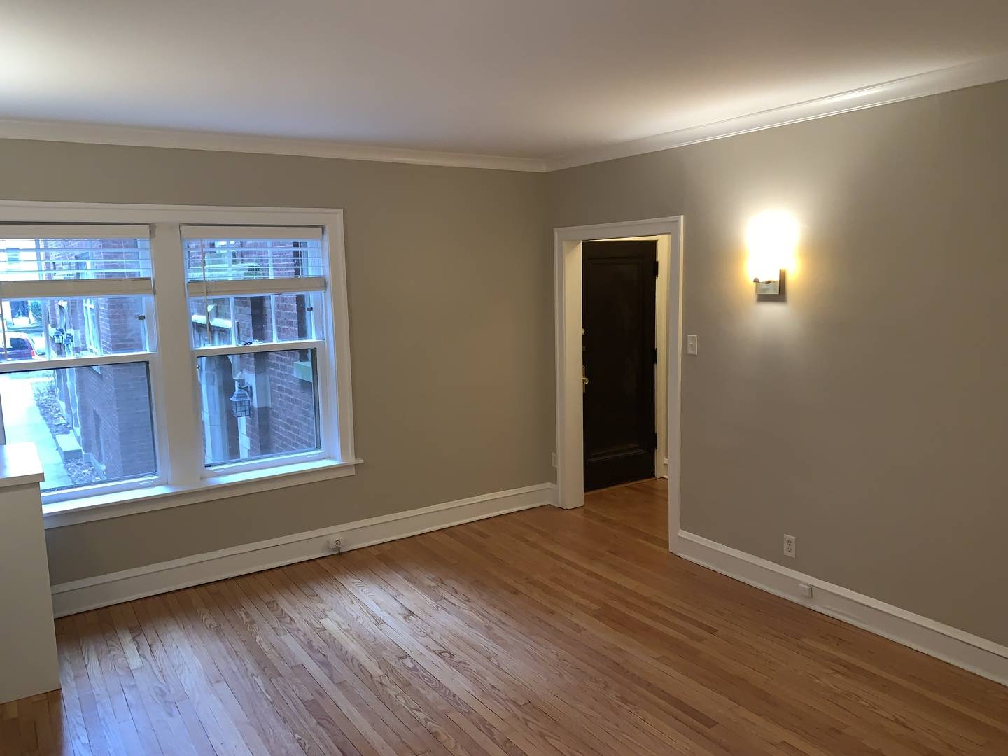 2046 W Farragut AVE #1, Chicago, IL 60625