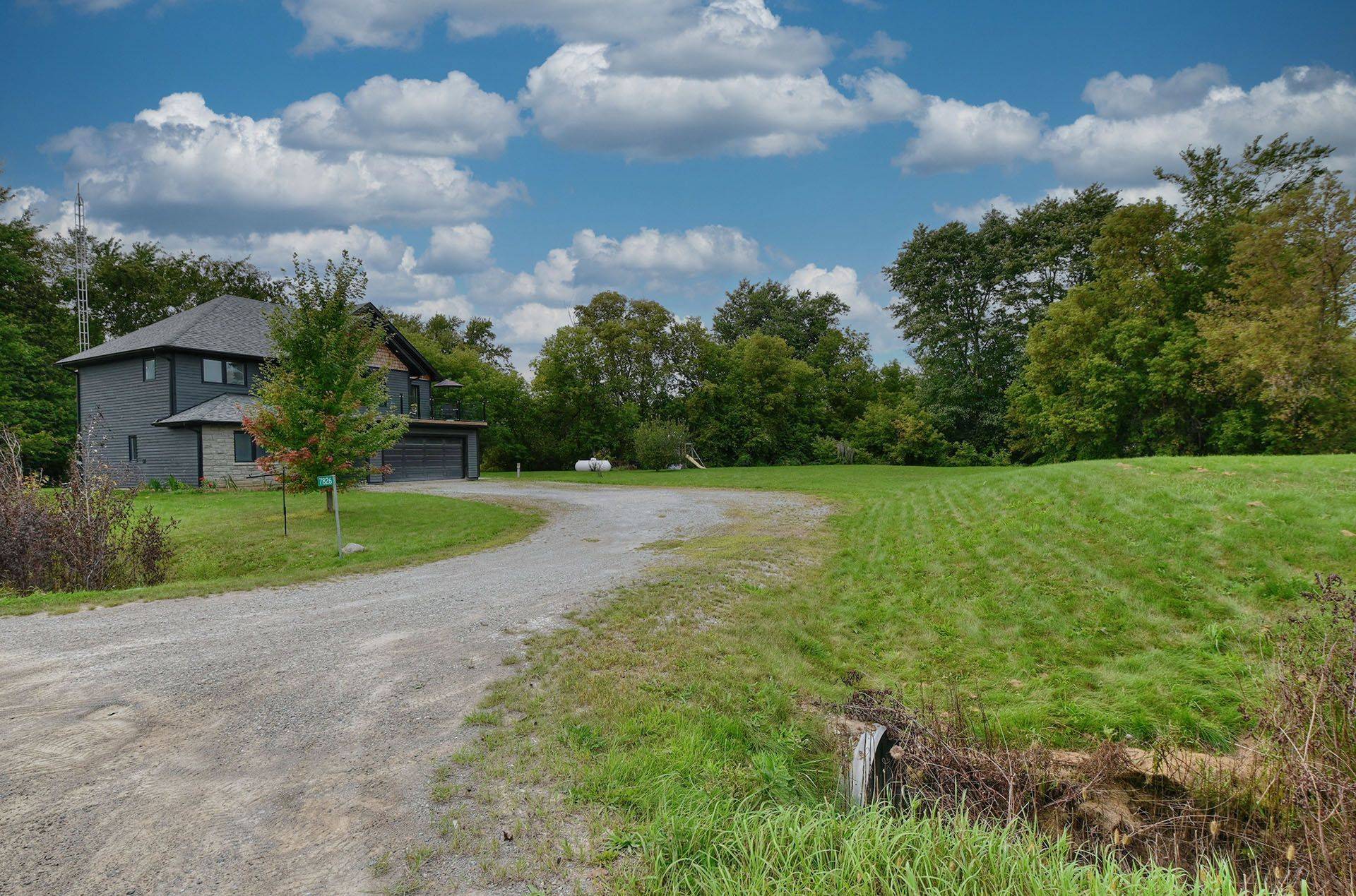 7826 25 Side Road, Adjala-tosorontio, ON L0G 1L0
