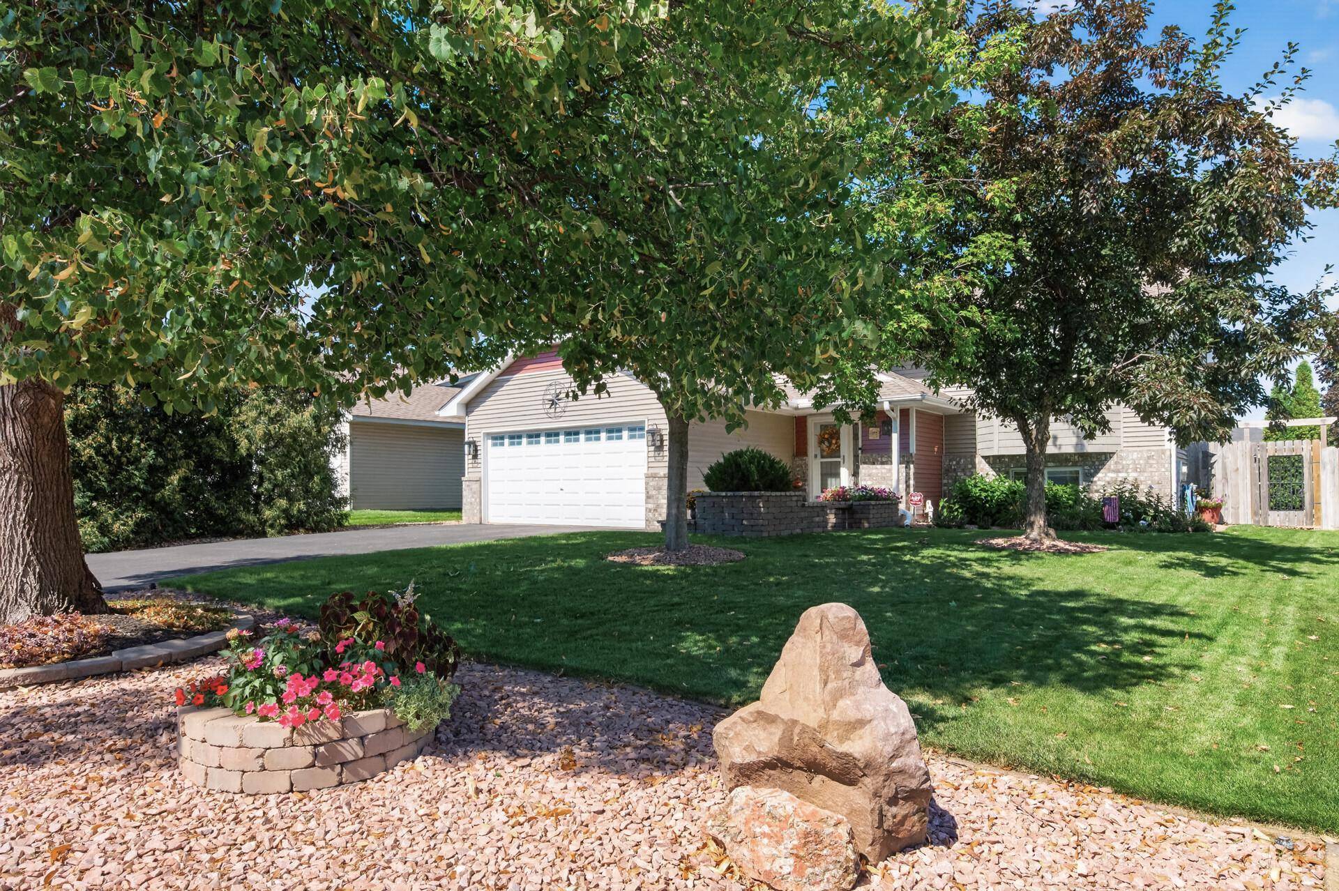 7224 96th ST S, Cottage Grove, MN 55016